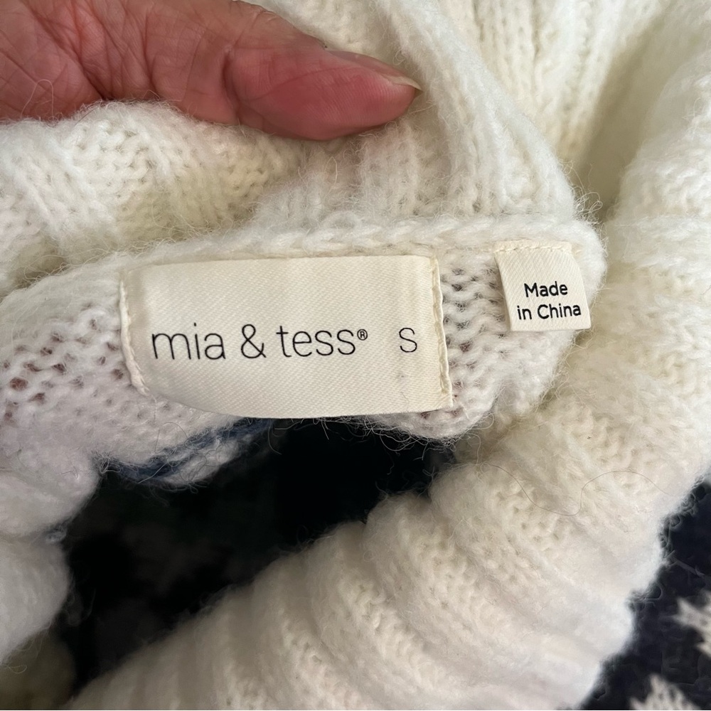 Mia & Tess Multicolor Fair Isle Cowl Neck Sweater Cozy Winter Sweater Size S - Picture 9 of 14